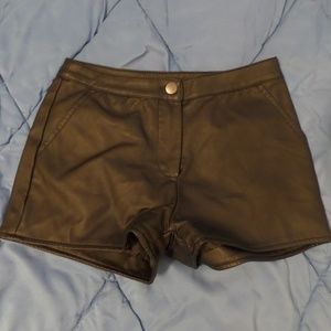 Forever 21 faux leather shorts size XS